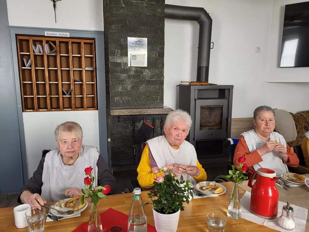 Muttertag haben wir im Seniorenheim Sonnenblick 